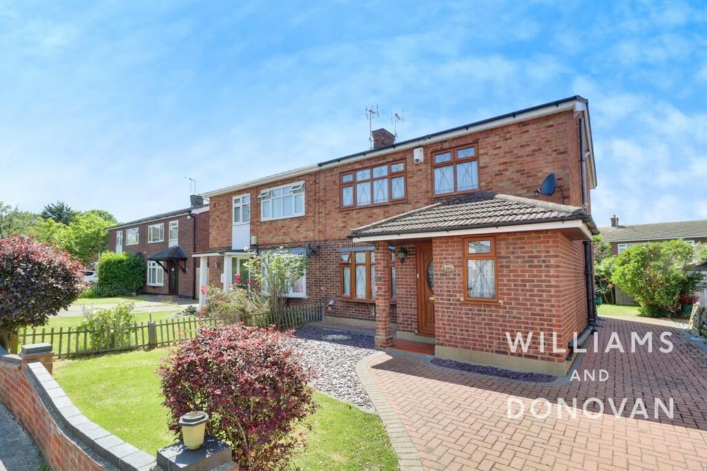 3 bedroom semidetached house for sale in Moreland Close, Benfleet, SS7