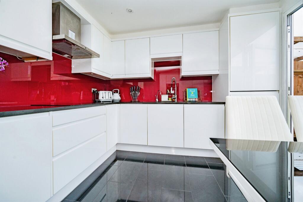 Additional property image - High Street, London Colney, St. Albans