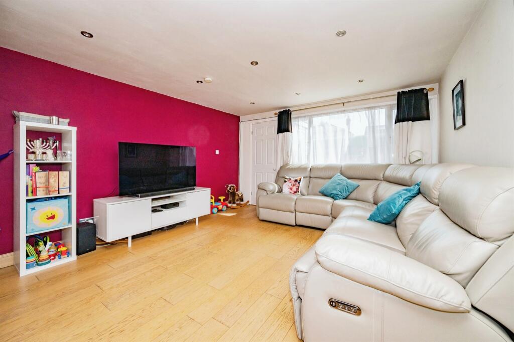 Additional property image - High Street, London Colney, St. Albans