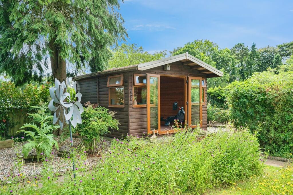 Additional property image - Roestock Gardens, Colney Heath, St. Albans