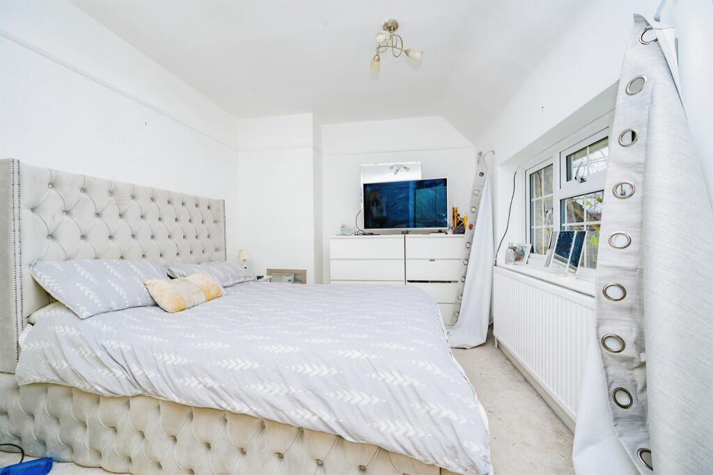 Additional property image - Hopkins Crescent, Sandridge, St. Albans
