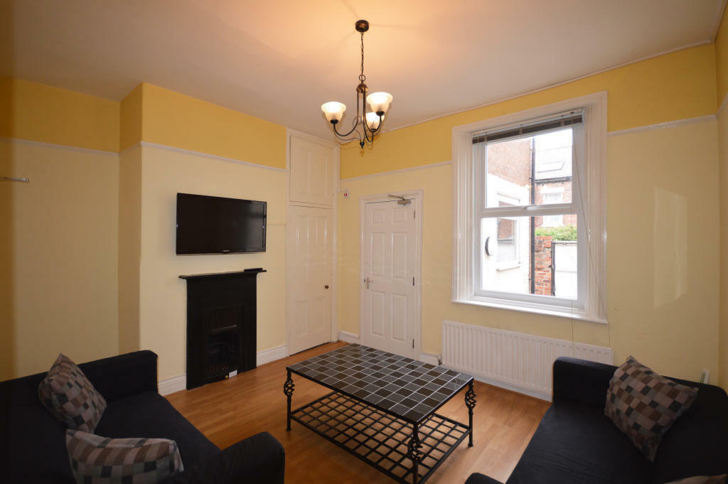 Main image of property: £110.00 - Warwick Street, Heaton