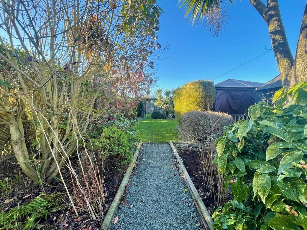 3 bedroom semidetached house for sale in Grange Road, Felixstowe, IP11