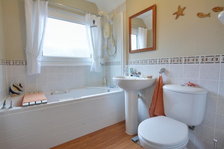 4 bedroom house for sale in The Millbank, Ifield, RH11