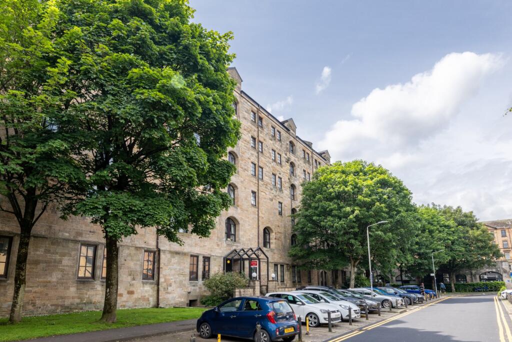 Main image of property: Bell Street, Glasgow, Glasgow City, G4