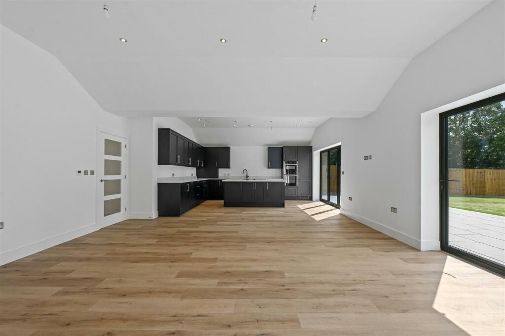 Additional property image - New Road, Little Burstead, Billericay