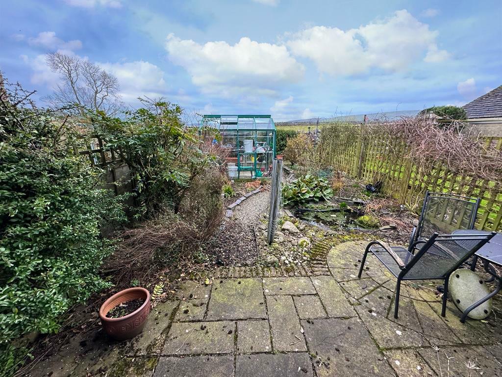 3 bedroom terraced house for sale in Piece Fields, Threshfield, BD23