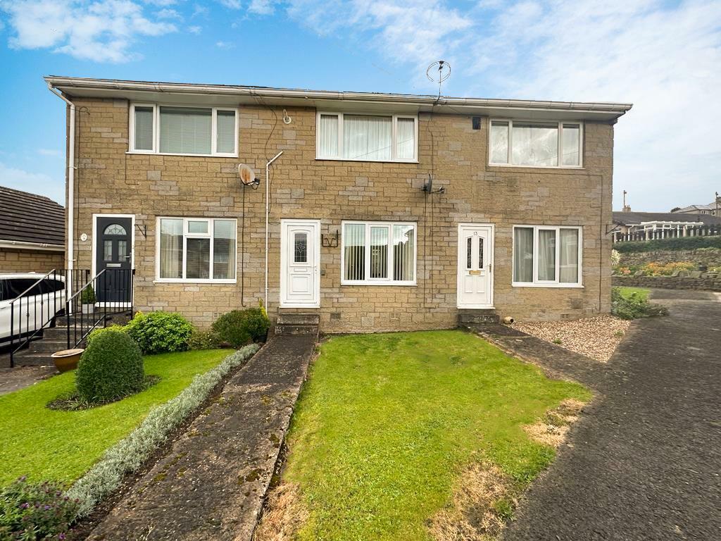 2 bedroom town house for sale in Tile Close, Skipton, BD23