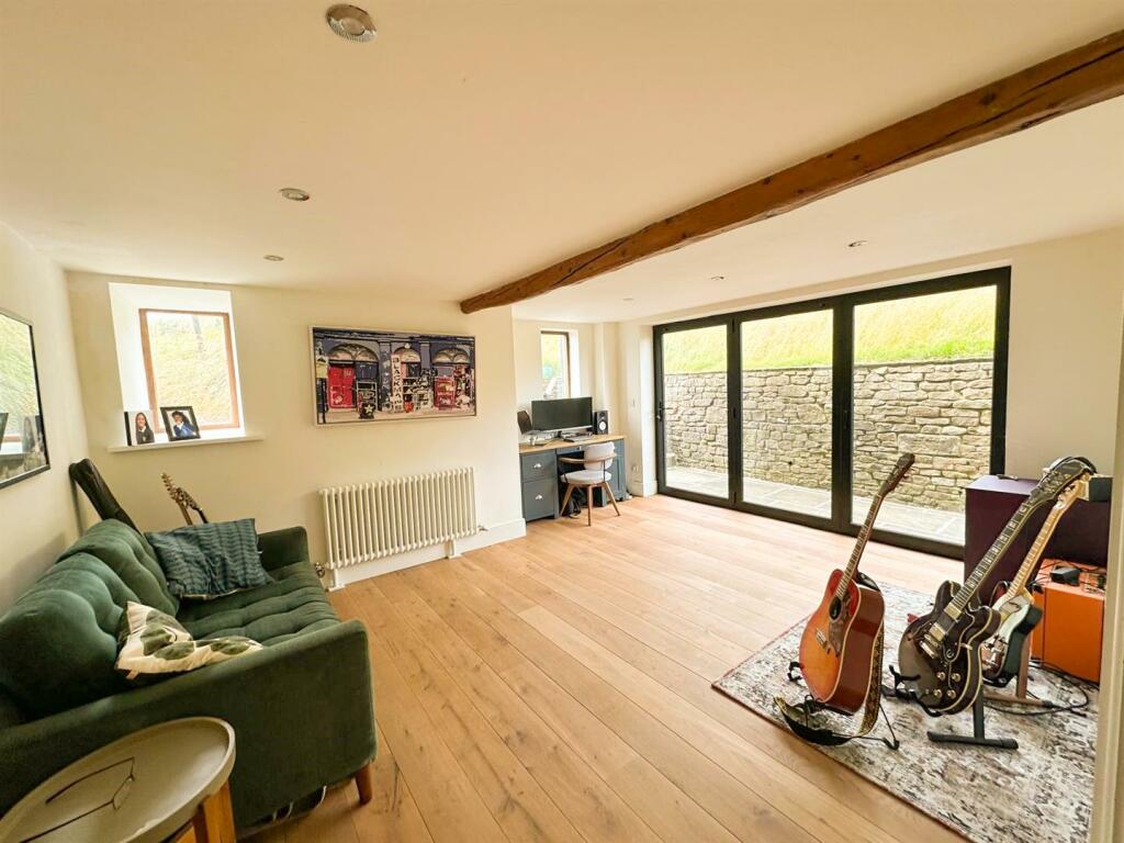 Additional property image - Cowling Hill, Cowling