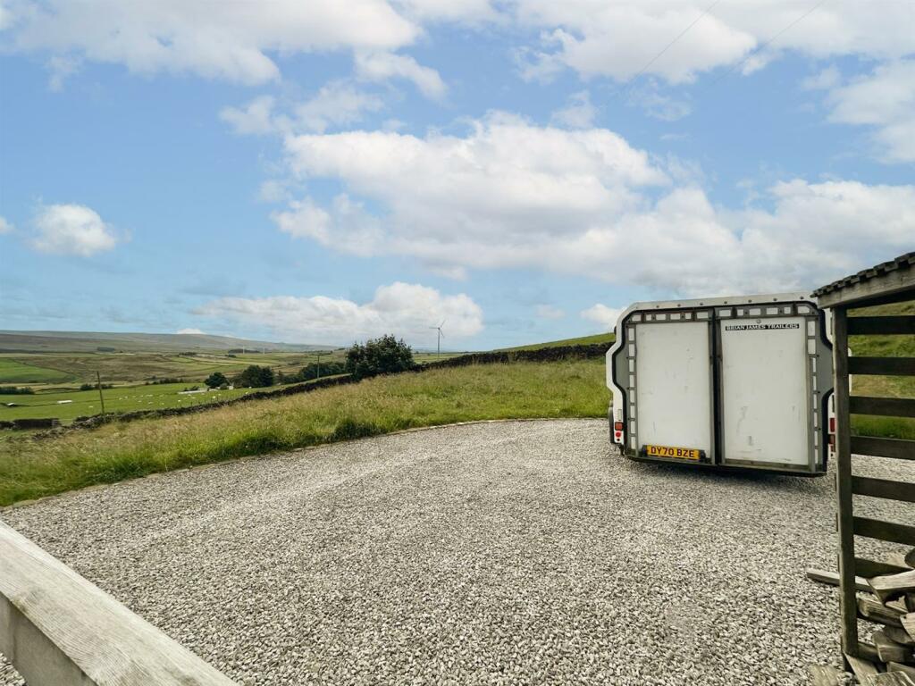 Additional property image - Cowling Hill, Cowling