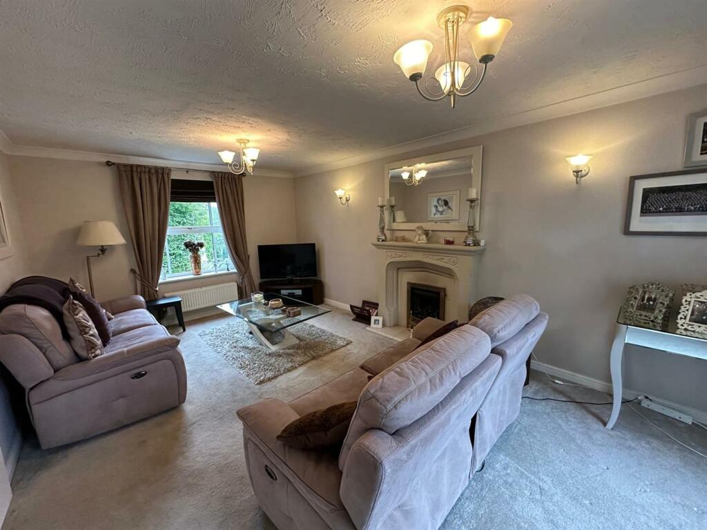 Additional property image - Swan Avenue, Gilstead, Eldwick