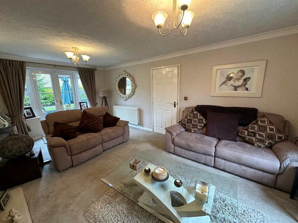 Additional property image - Swan Avenue, Gilstead, Eldwick