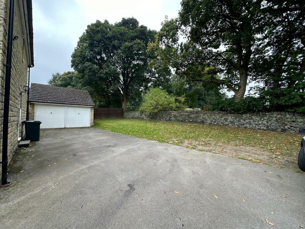 Additional property image - Swan Avenue, Gilstead, Eldwick