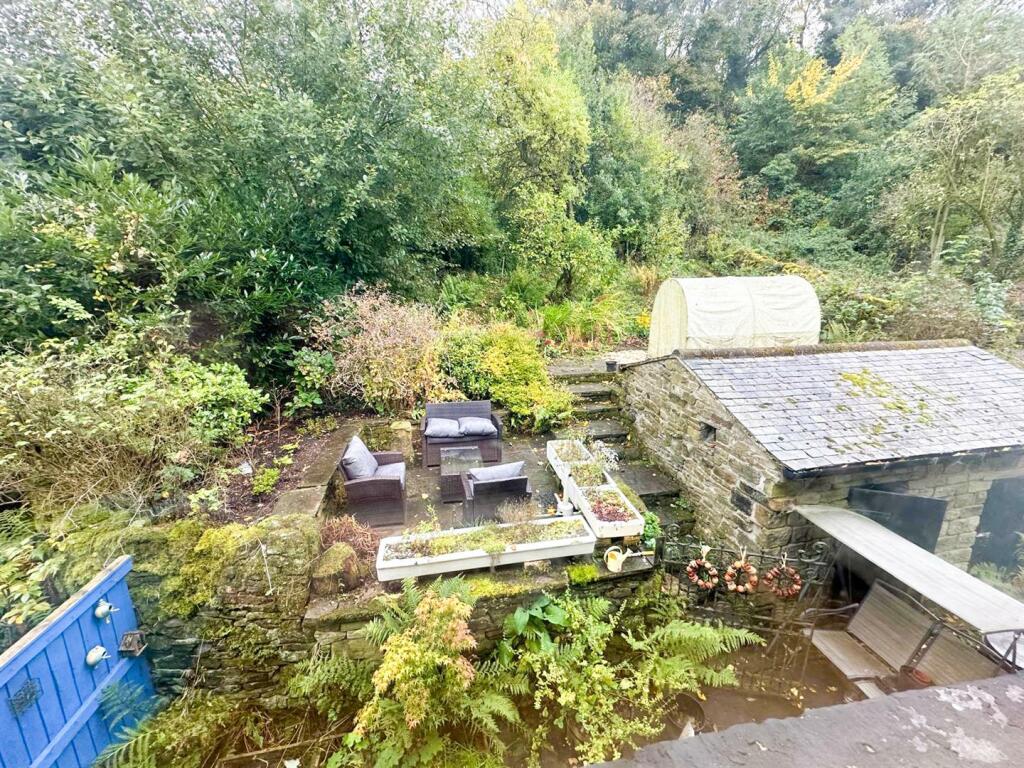 Additional property image - Glen Lee Lane, Keighley