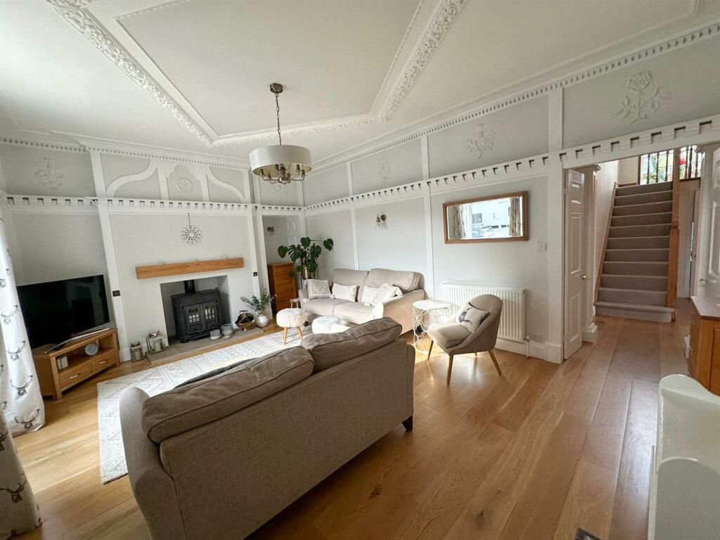 Additional property image - Acorn House, Pot Lane, Steeton,