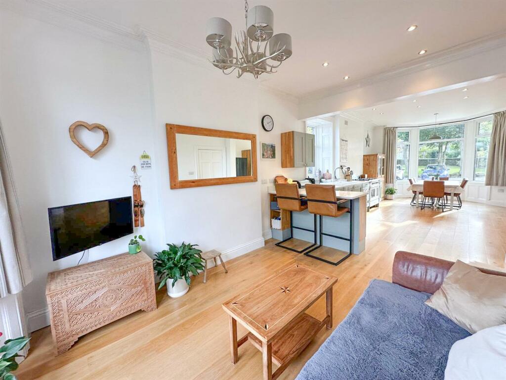 Additional property image - Acorn House, Pot Lane, Steeton,