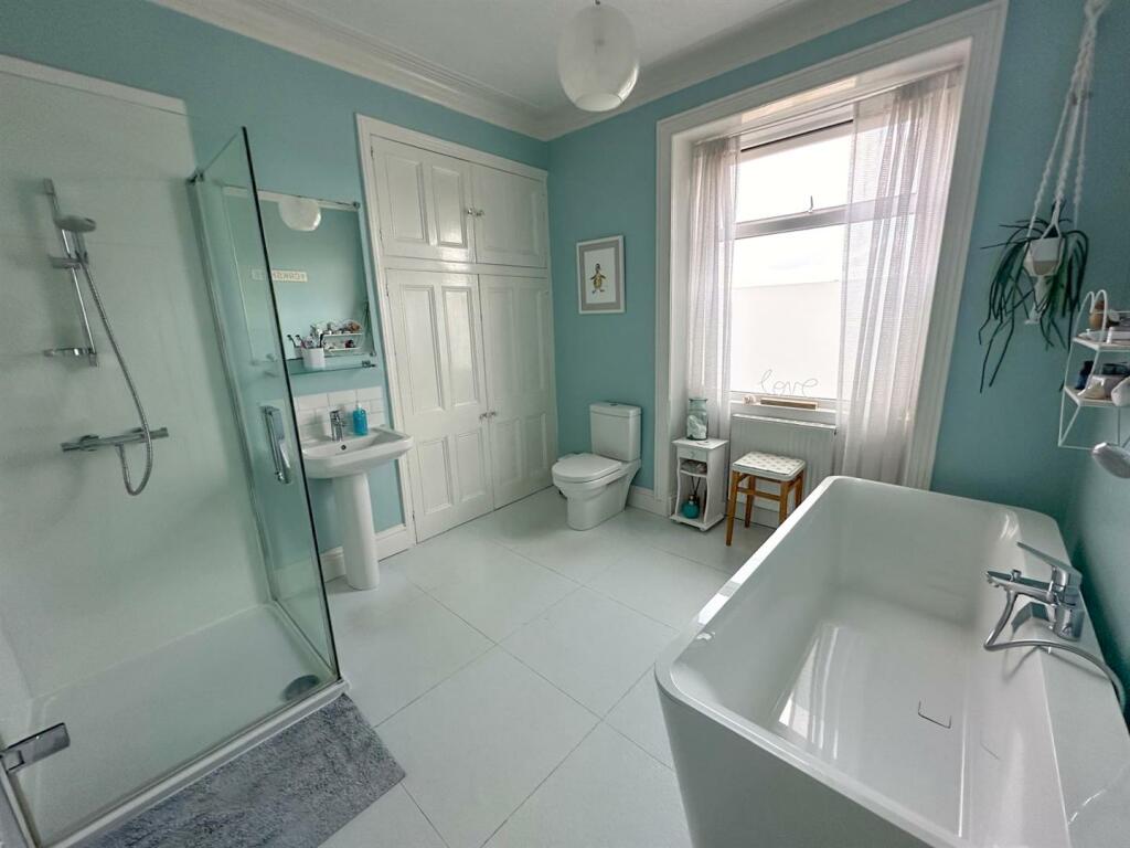 Additional property image - Acorn House, Pot Lane, Steeton,