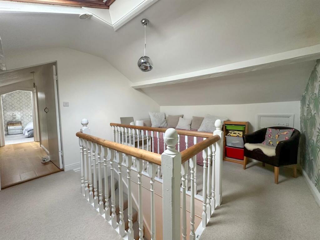 Additional property image - Acorn House, Pot Lane, Steeton,