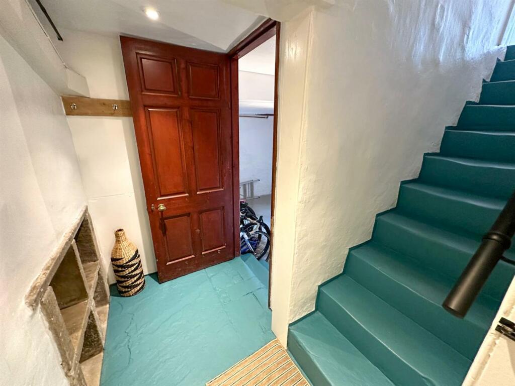 Additional property image - Acorn House, Pot Lane, Steeton,