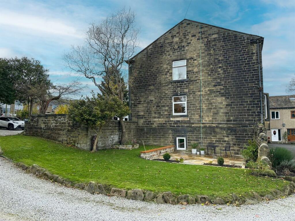Additional property image - Acorn House, Pot Lane, Steeton,
