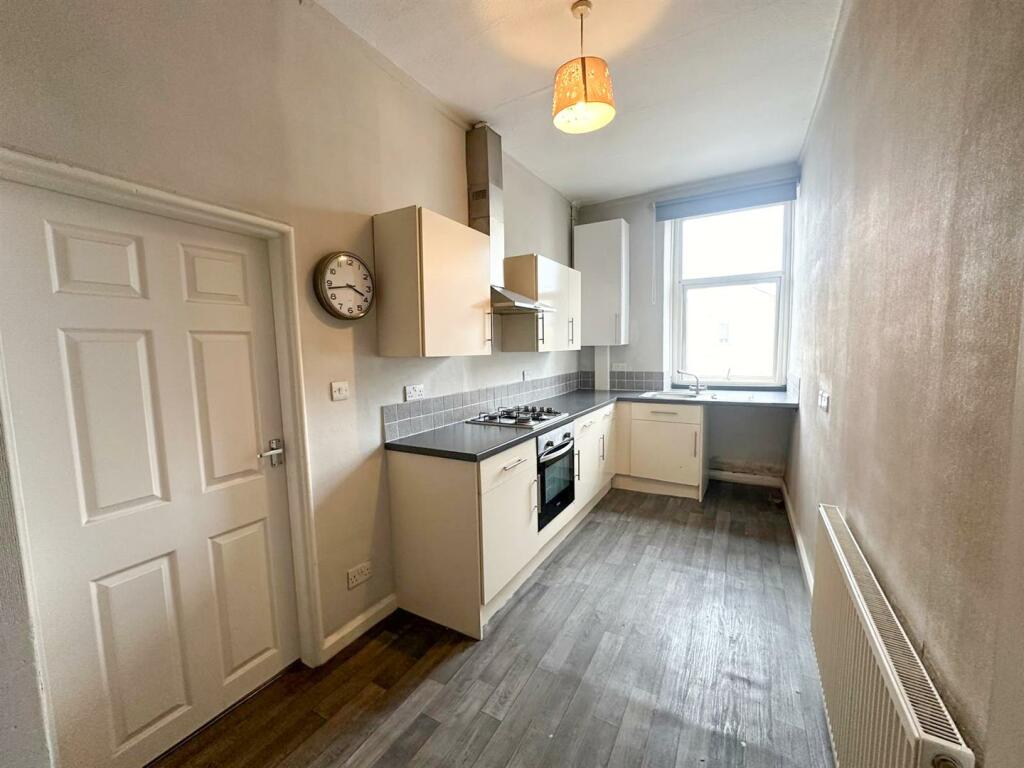Additional property image - Main Street, Cross Hills