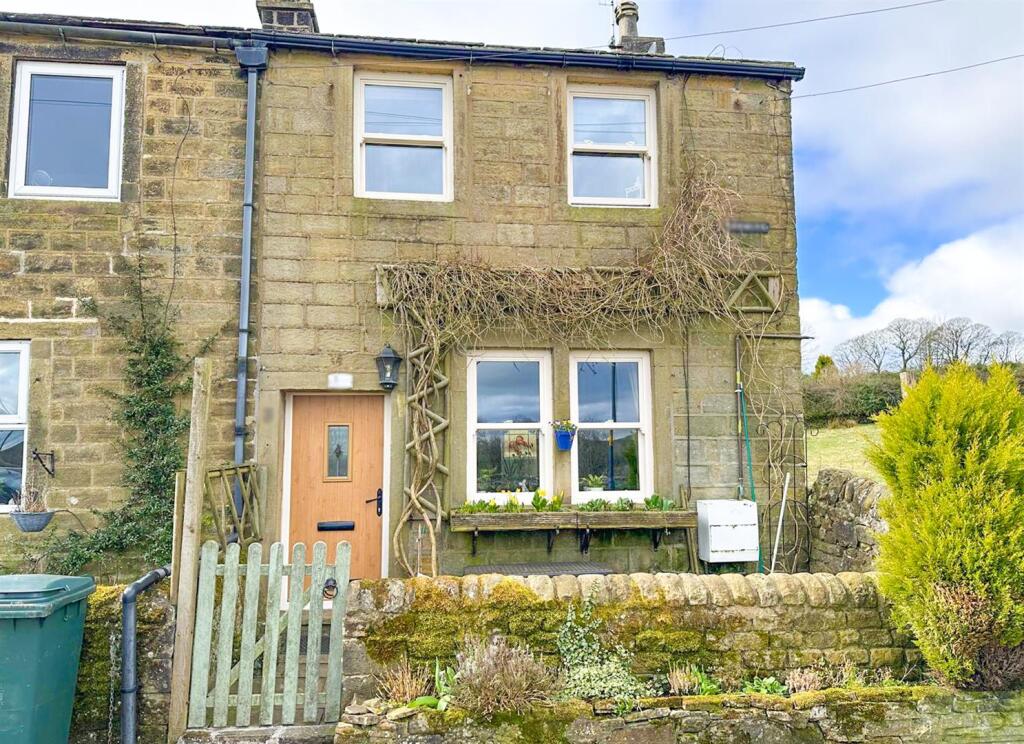 Main image of property: Gill Lane, Cowling