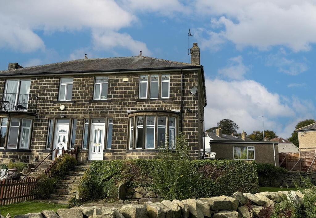 Main image of property: East Parade, Steeton