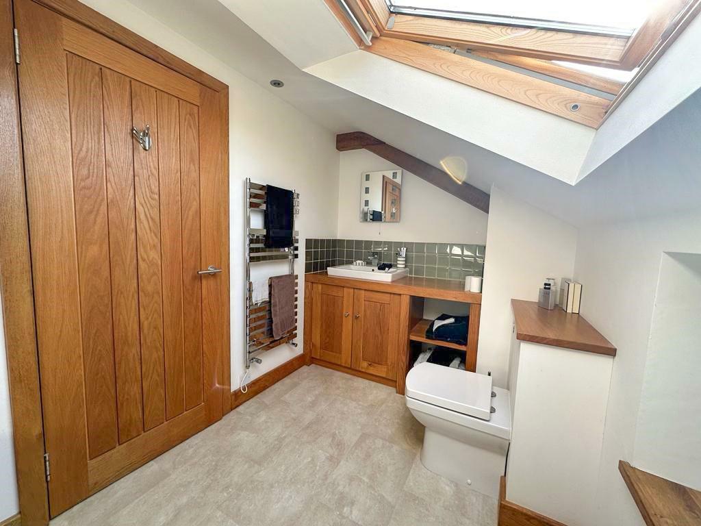 Additional property image - Kit Lane, Silsden