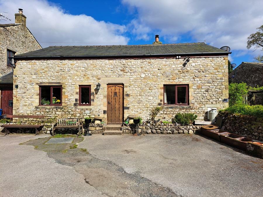 2 bedroom semi-detached bungalow for sale in Kettlewell, Skipton, BD23