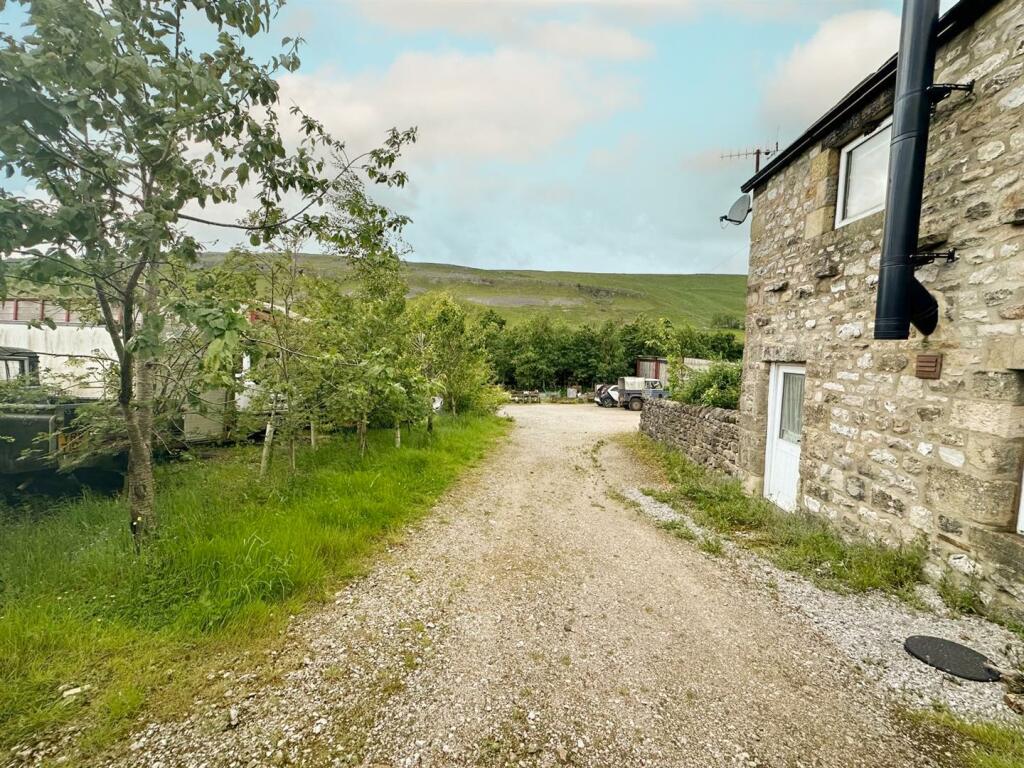 Additional property image - Manor House Farm, Kettlewell, Skipton