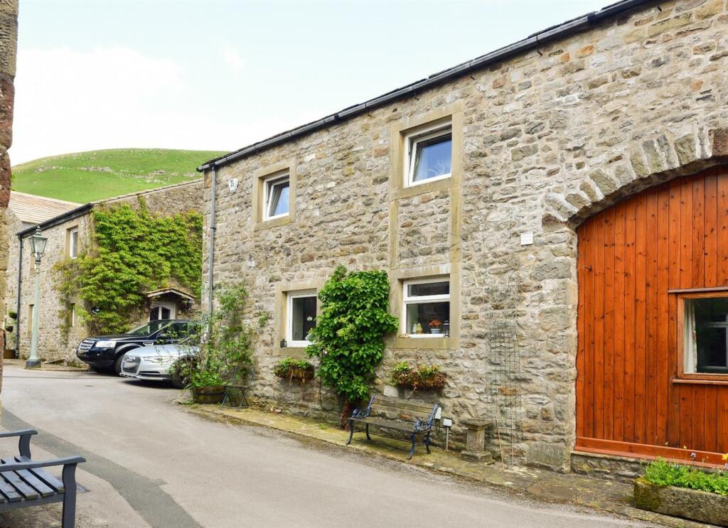 Additional property image - Old Barn Cottage, Buckden, BD23 5JA