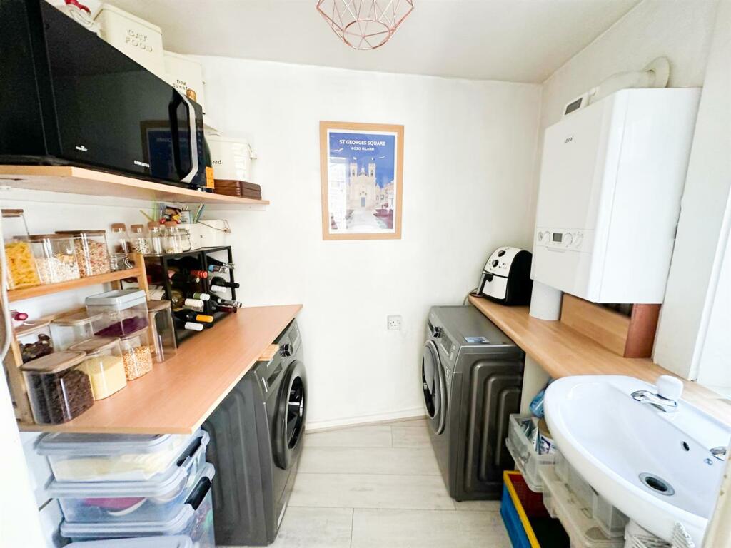 Additional property image - Bridge Street, Oakworth