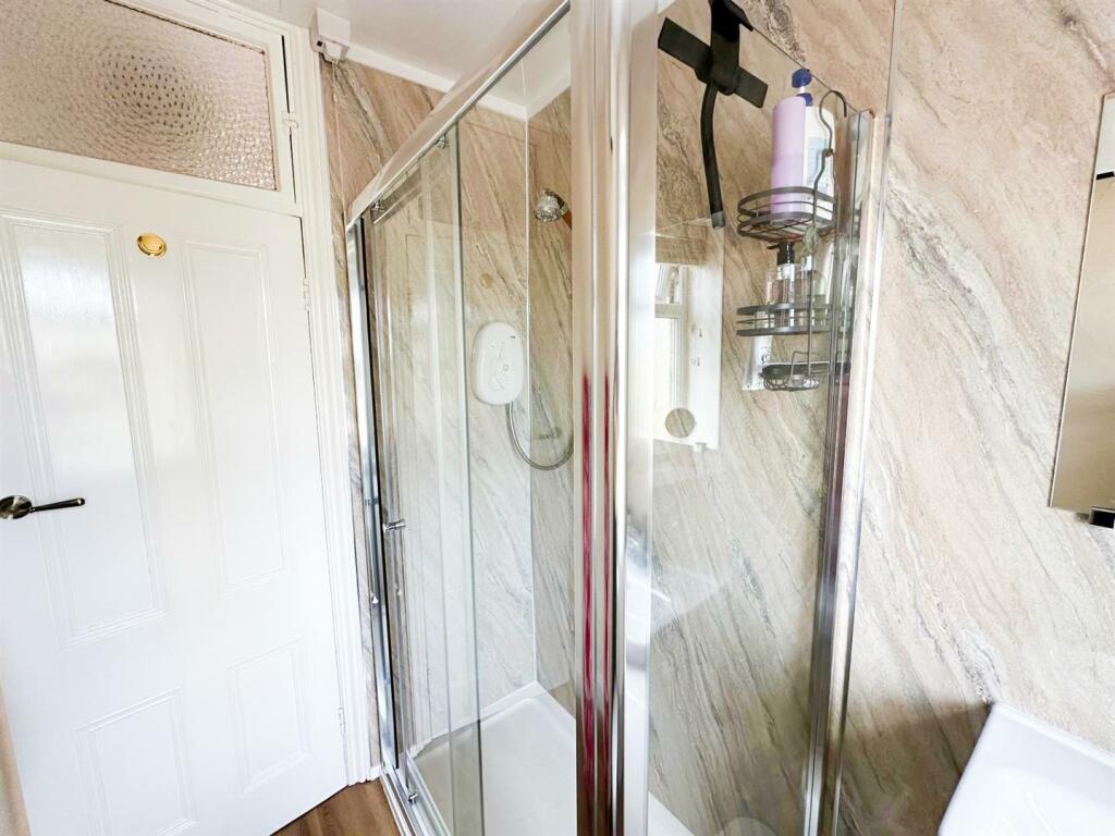 Additional property image - Bridge Street, Oakworth