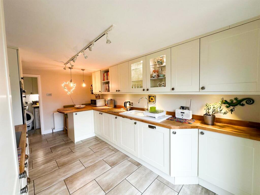 Additional property image - Wharfe Court, Silsden