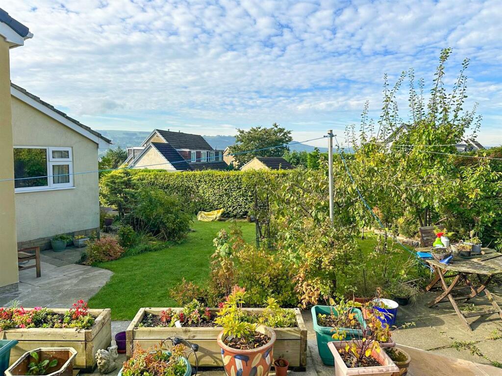 Additional property image - Heber Close, Silsden