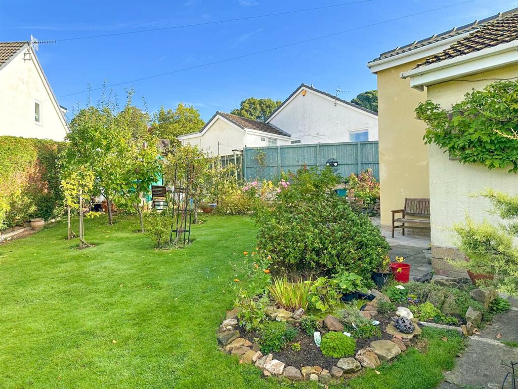 Additional property image - Heber Close, Silsden