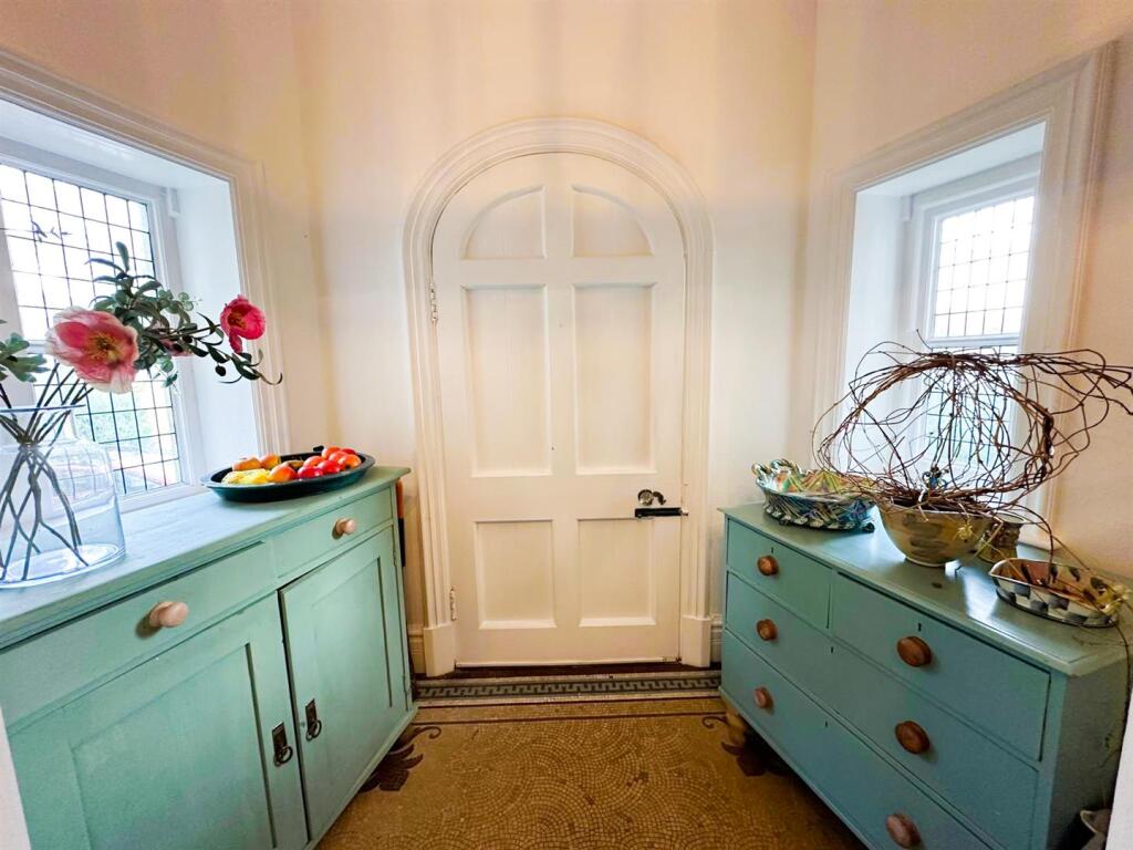 Additional property image - 3 The Lindens, Skipton Road, Utley, Keighley