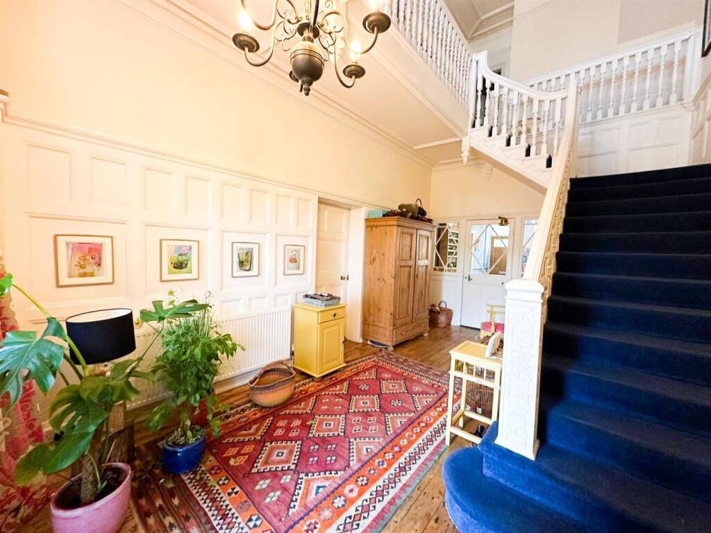 Additional property image - 3 The Lindens, Skipton Road, Utley, Keighley