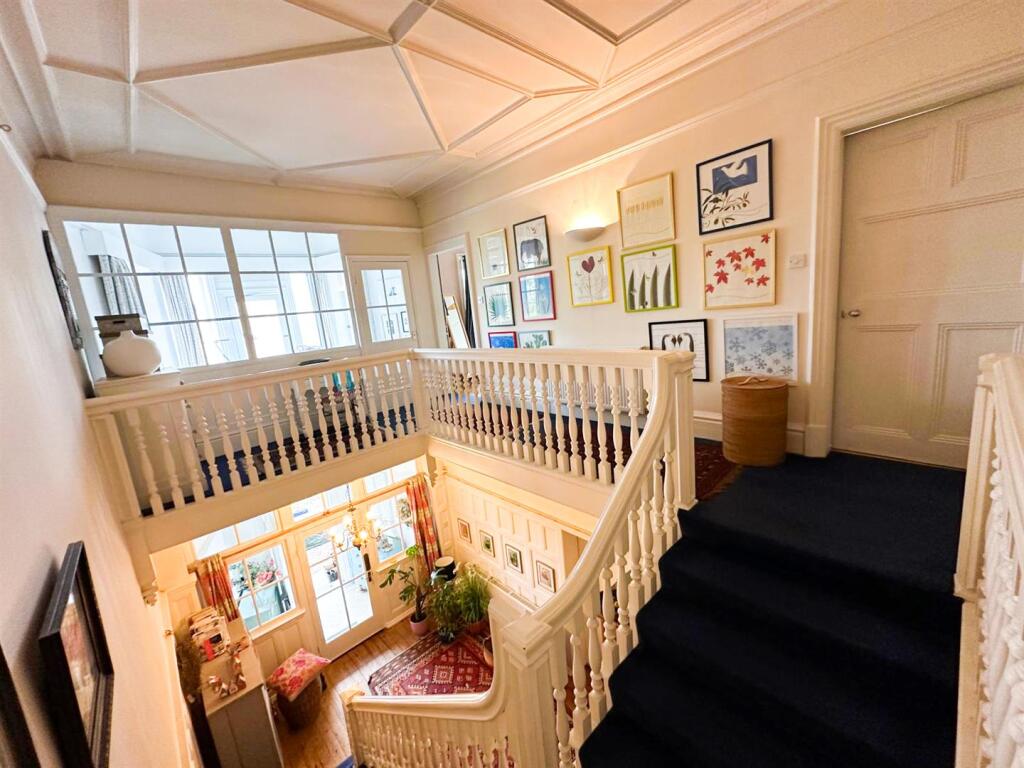 Additional property image - 3 The Lindens, Skipton Road, Utley, Keighley