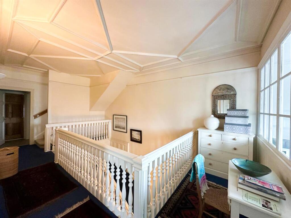 Additional property image - 3 The Lindens, Skipton Road, Utley, Keighley