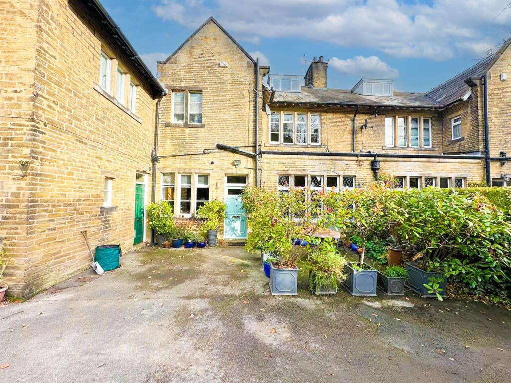Additional property image - 3 The Lindens, Skipton Road, Utley, Keighley