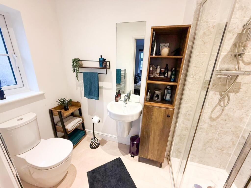 Additional property image - Hawthorne Road, Steeton,
