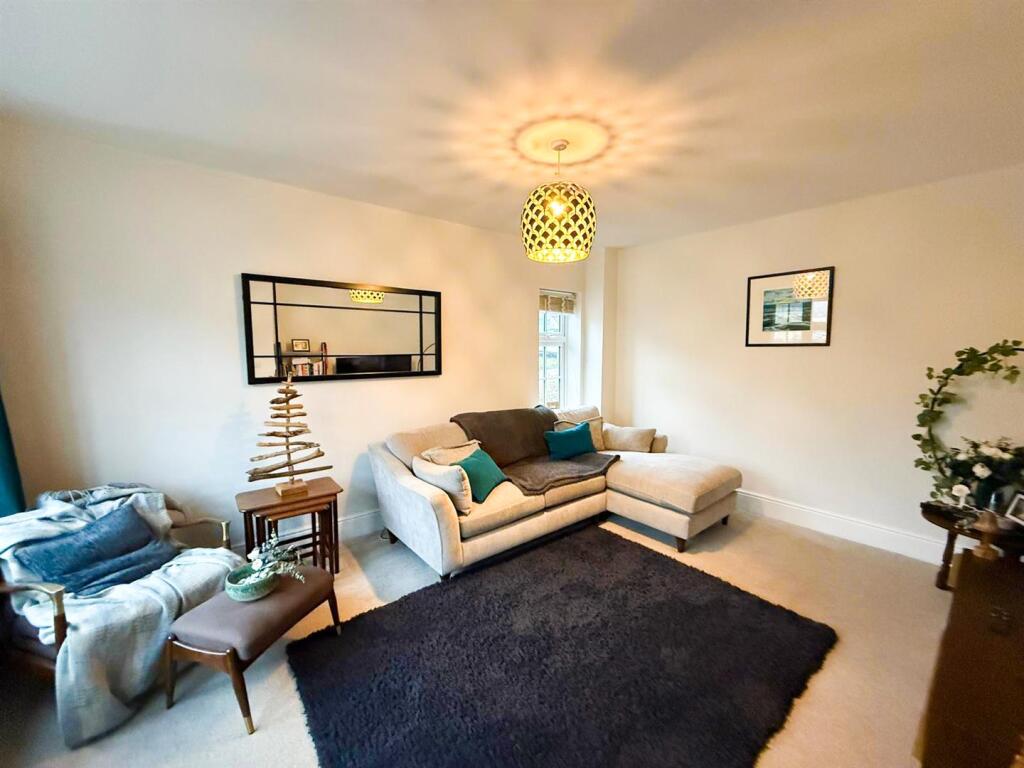 Additional property image - Hawthorne Road, Steeton,