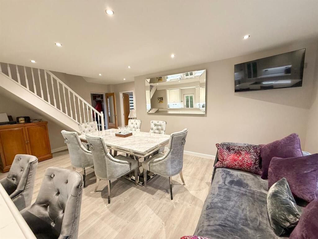 Additional property image - Linton Falls, Linton