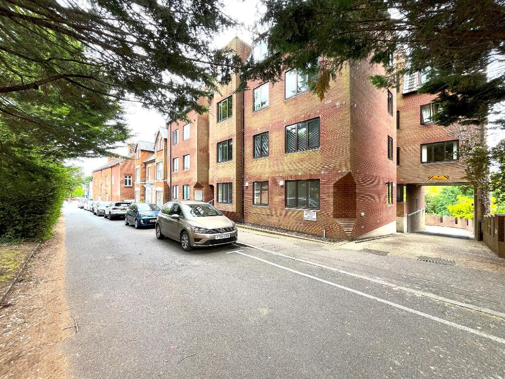 Main image of property: Yarmouth Road, Norwich, Norfolk, NR7