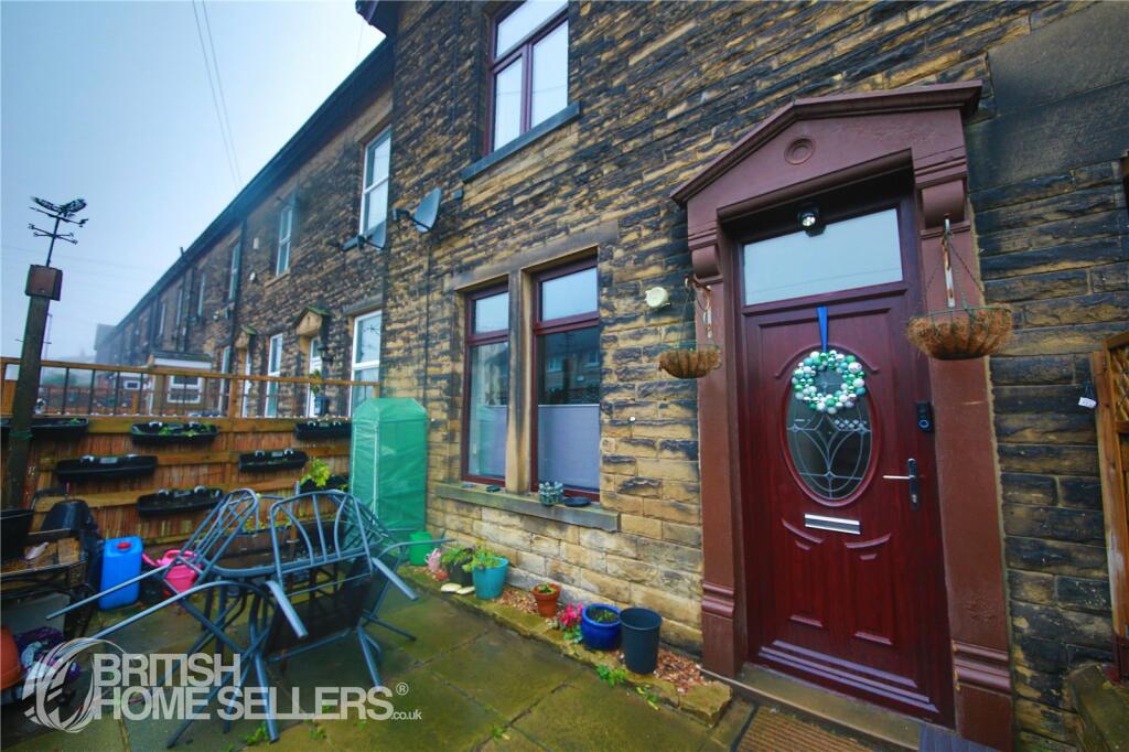 5 bedroom terraced house for sale in Parkside Terrace, Cullingworth