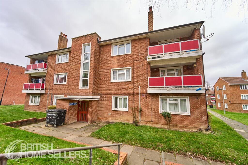 2 bedroom apartment for sale in Kings Drive, Wembley, HA9