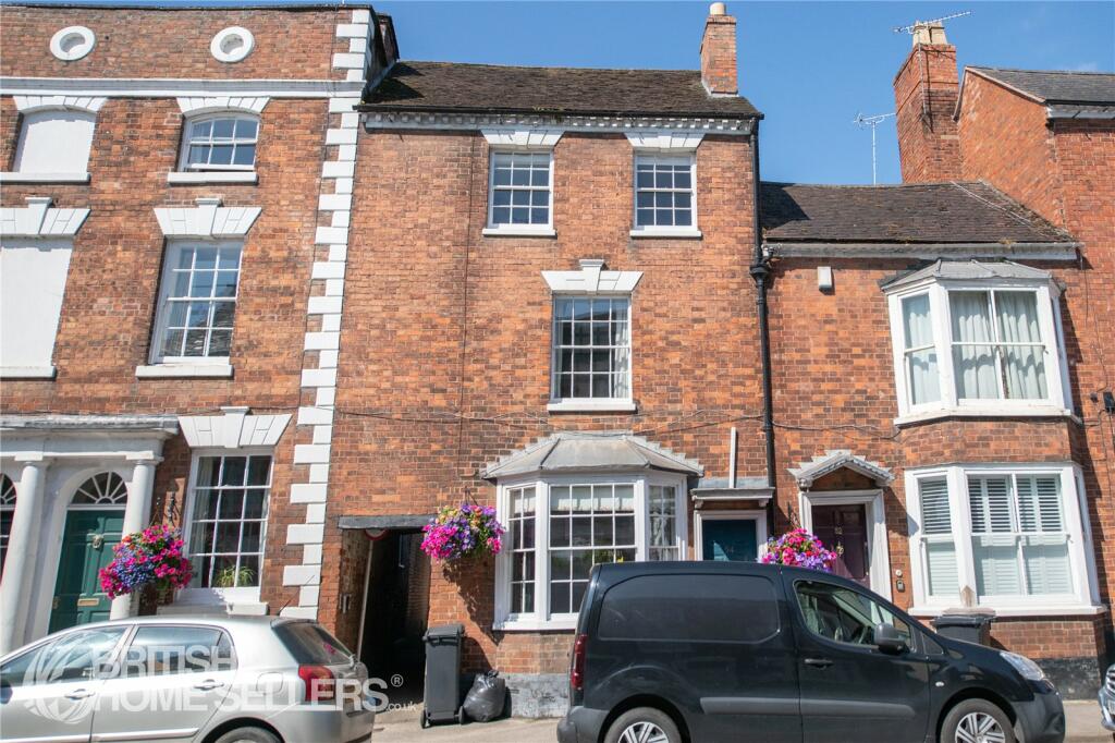 4 bedroom town house for sale in Bridge Street, Pershore