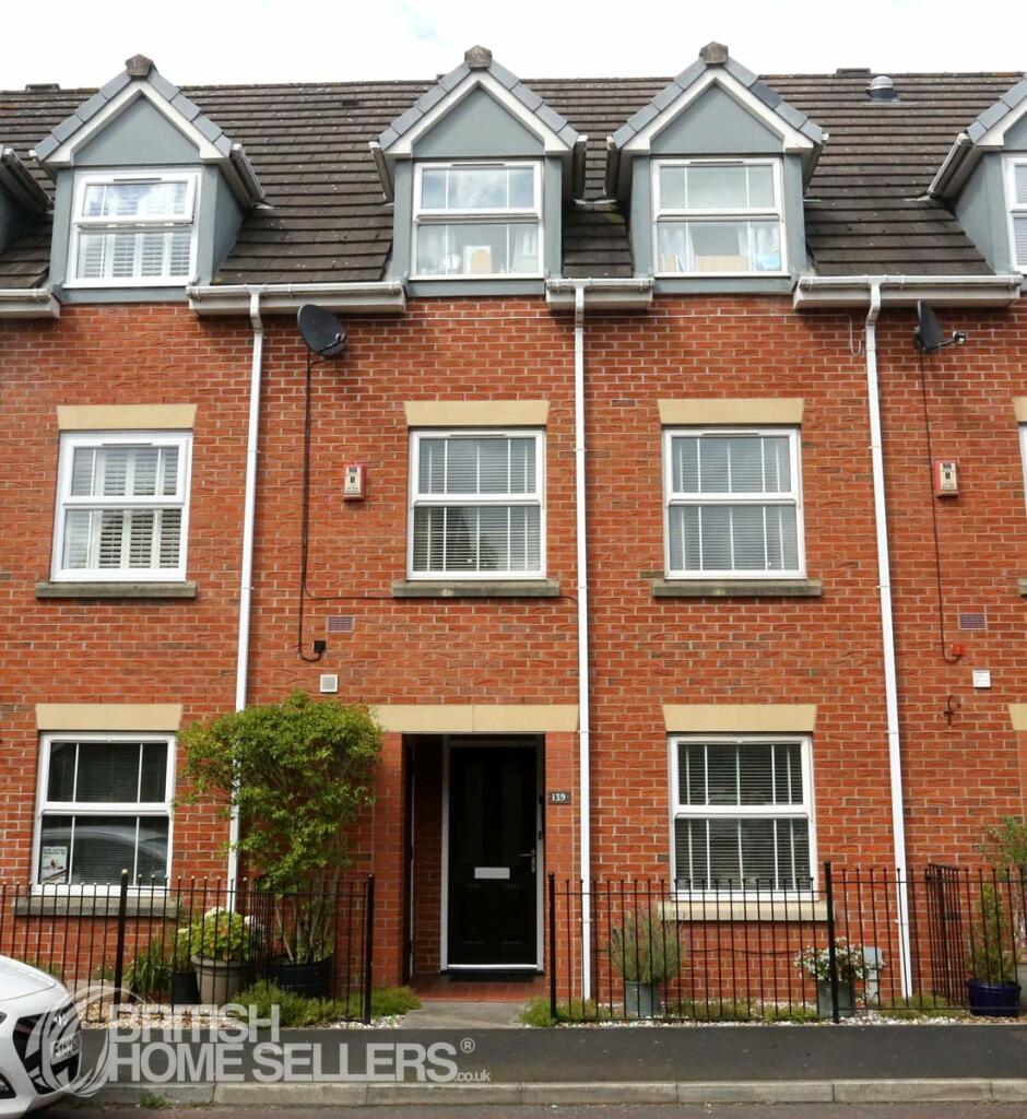 3 bedroom terraced house for sale in Bucklow Gardens, Lymm, Cheshire, WA13