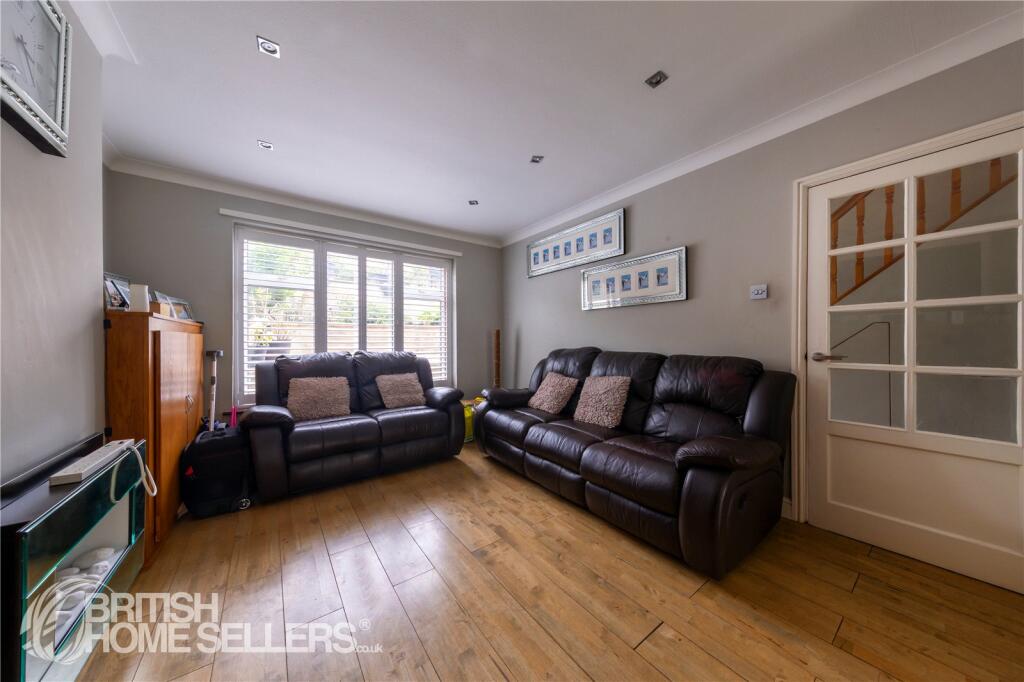 Additional property image - Broom Mead, Bexleyheath, DA6